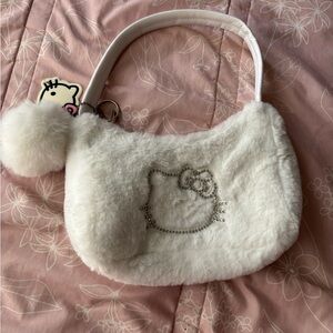 Hello Kitty White Furry Handbag